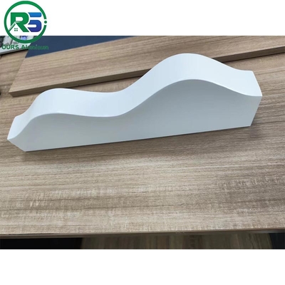 Environmental Friendly Linear Suspended Metal Ceiling 0.9mm White Aluminum Ceiling