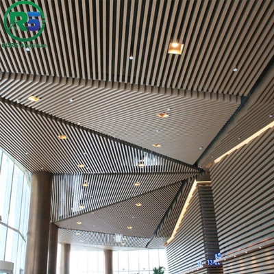 Environmental Friendly Linear Suspended Metal Ceiling 0.9mm White Aluminum Ceiling