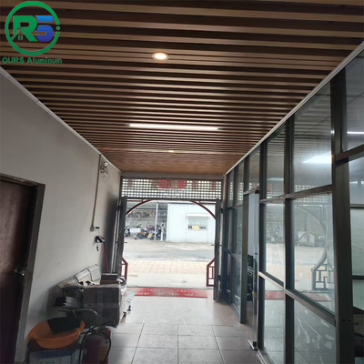 Aluminum Wall Panels 0.6-3.5mm Thickness in Wine Red for Versatile Protection and Adjustable Vision Height